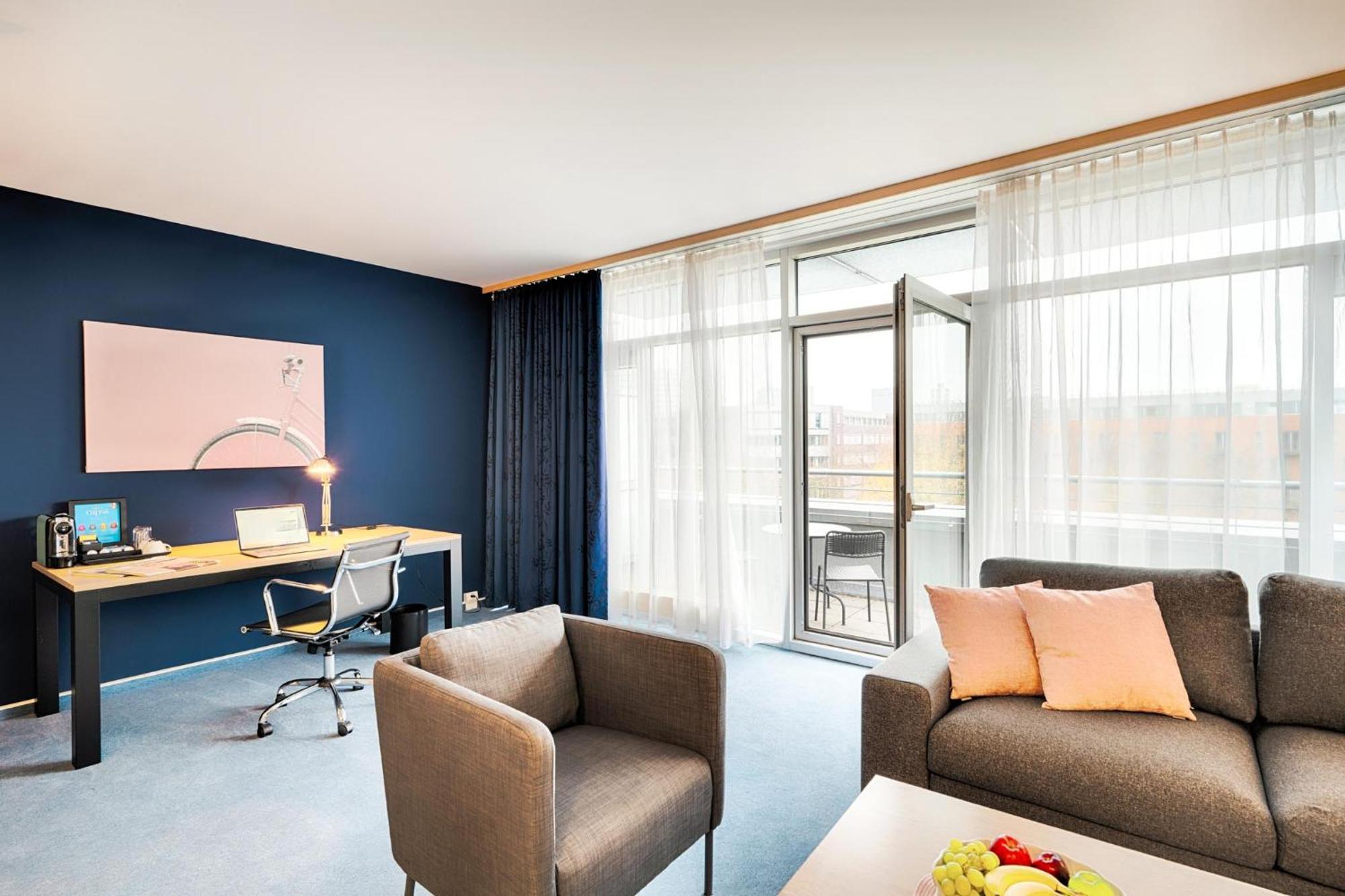 Acom Aparthotel *